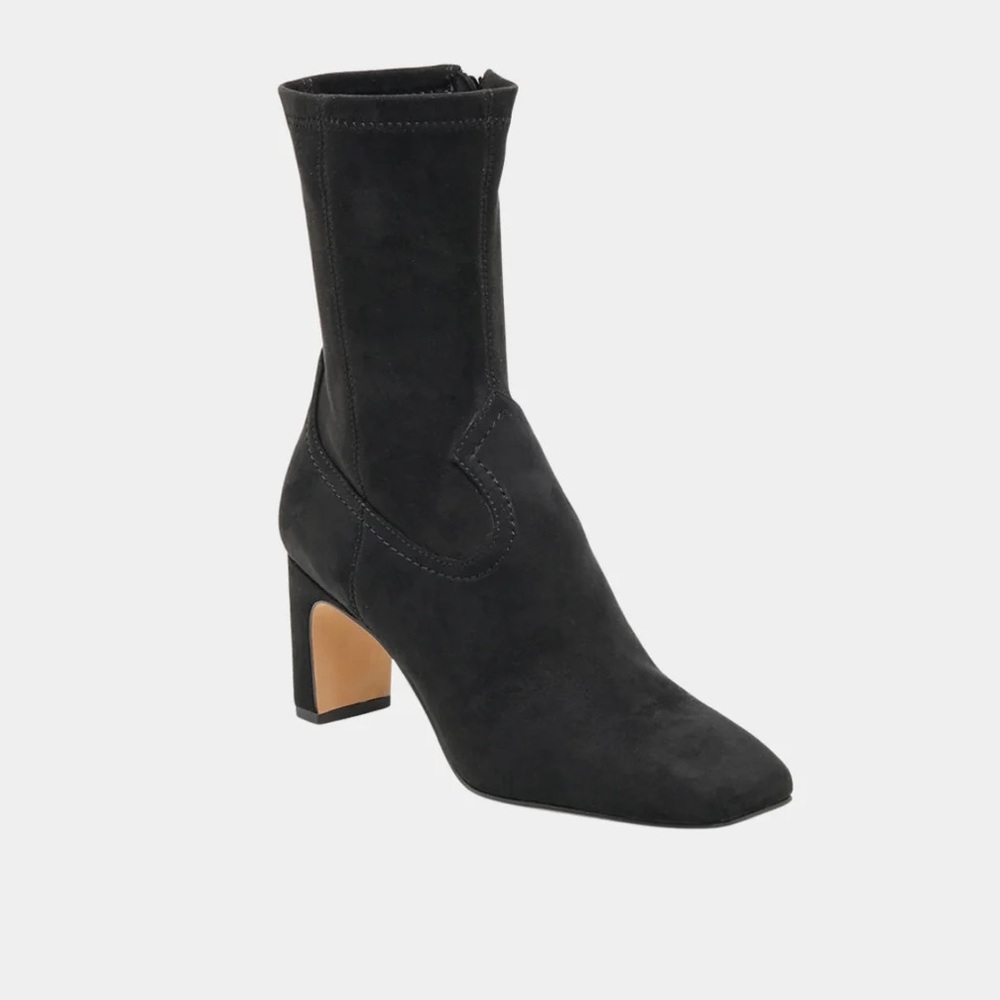 DOLCE VITA
ROAN | ONYX STELLA SUEDE